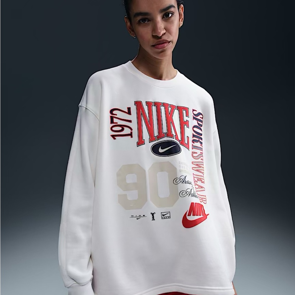 NIKE Women's Oversized Crew-Neck French Terry
Sweatshirt